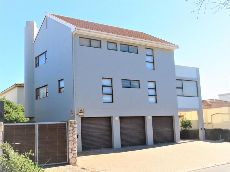 4 Bedroom Property for Sale in Calypso Beach Western Cape